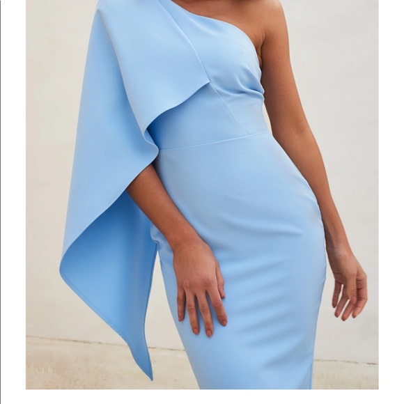 Gorgeous one shoulder lavish Alice dress - Picture 3 of 5